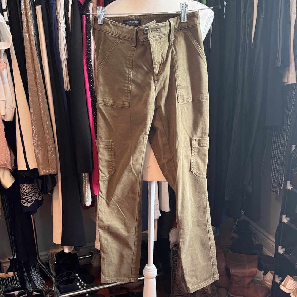 Banana Republic Men's Khaki Cargo Pants